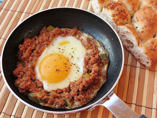 Kıymalı Yumurta Tarifi ve Malzemeleri